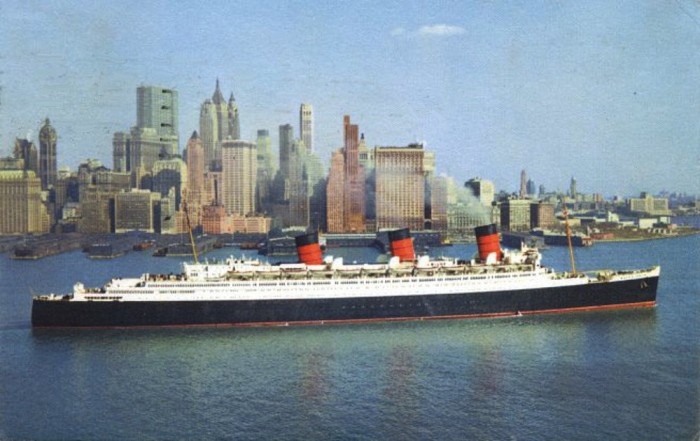 Lodní legenda Queen Mary
je dnes turistickou atrakcí