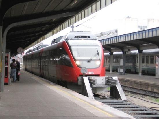 Vlak z Prahy do Vídně
bude o 30 minut rychlejší