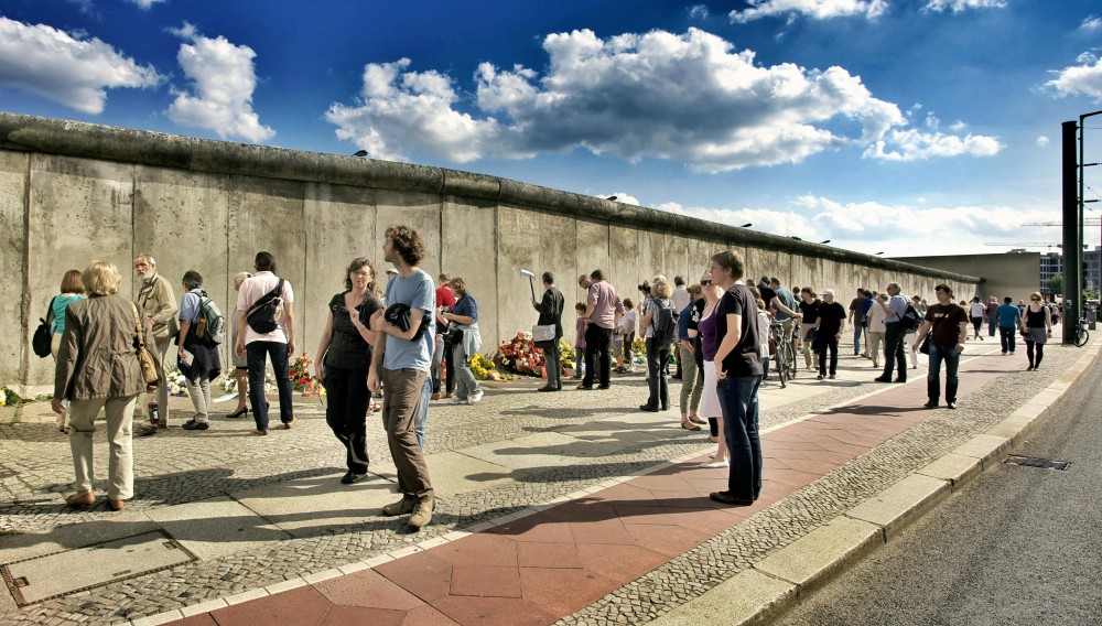 Pád Berlínské zdi odstartoval
omyl popleteného papaláše