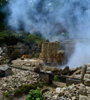 Jarní fotopříběh: Park miniatur - kamenolom odstřel kamene
