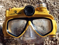 Malá podmořská kamera zabudovaná do potápěčské masky