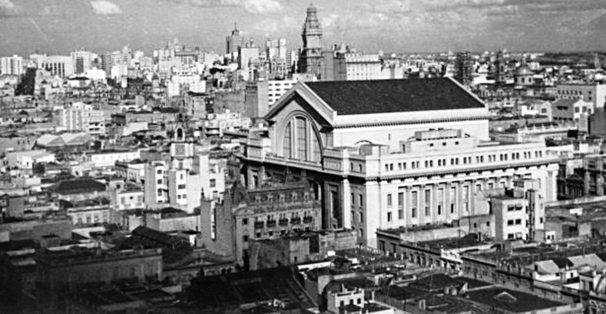 Uruguayská metropole Montevideo v roce 1950.jpg