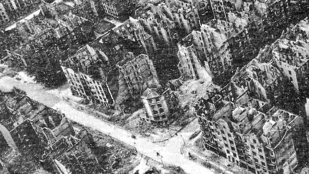 Před sedmdesáti lety zničily
spojenecké letouny Hamburk