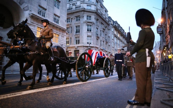 Londýn se chystá na&nbsp;velký
pohřeb Thatcherové