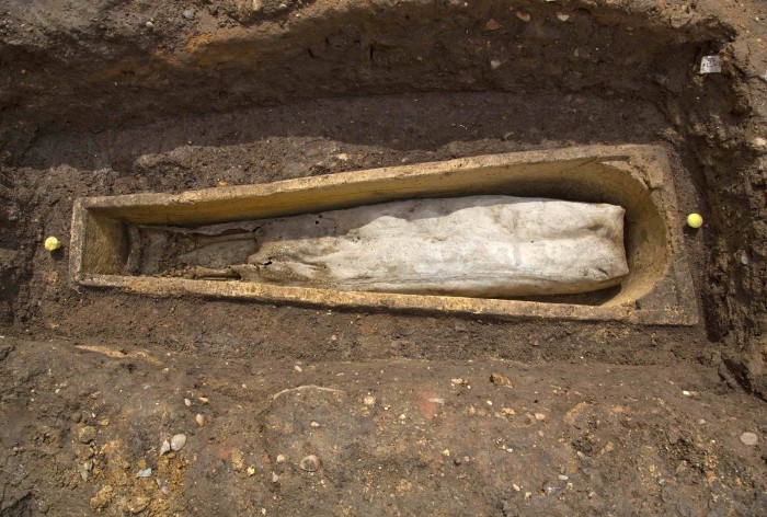 Britští vědci našli vedle ostatků
Richarda III. záhadnou rakev