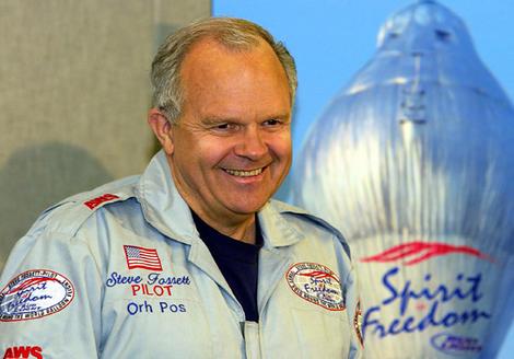 Lovec větru Steve Fossett
zaplatil za vášeň životem