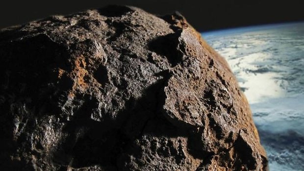 V blízkosti Země
proletí velký asteroid