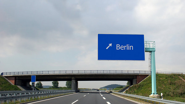Německo nejspíš zpoplatní
dálnice i pro osobní auta