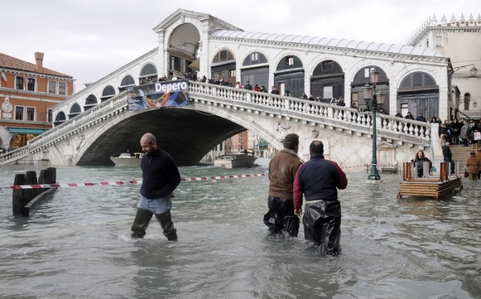 Více než polovina Benátek
je kvůli dešťům pod vodou