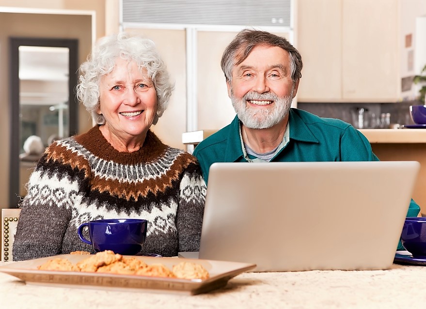 Pomozte seniorům proniknout do online světa