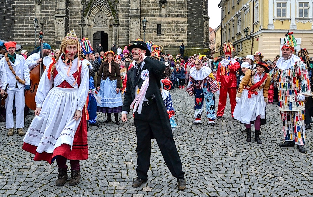 FOTO DNE 10.2.: Libuše Hvězdová - Je čas masopustů