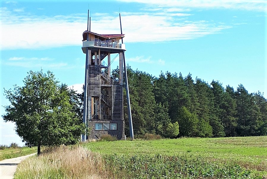 Bleskovka: Rozhledna u Děbolína