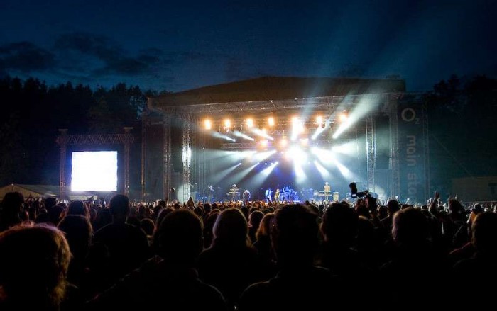 Letní hudební festivaly
lákají na herce i legendy