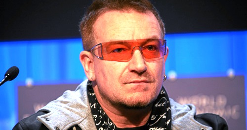 Skvělý muzikant a nádherná
duše. To je Bono z kapely U2