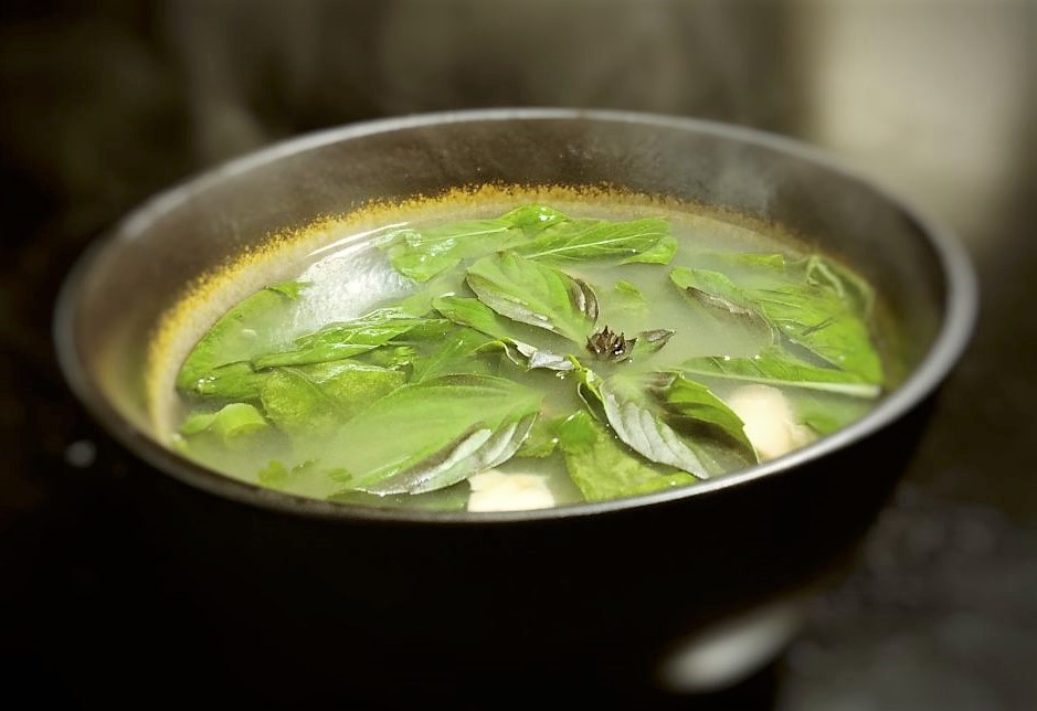 Jak vařily naše prababičky: Jarní bylinková polévka 