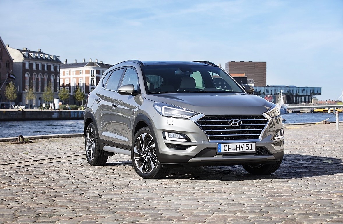 2018-06-08-11-14-07-1200-800-0-new-hyundai-tucson-21-3.jpg