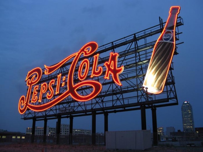 Pepsi-Cola: „lék na nechutenství“, 
který dokázal přežít svou smrt