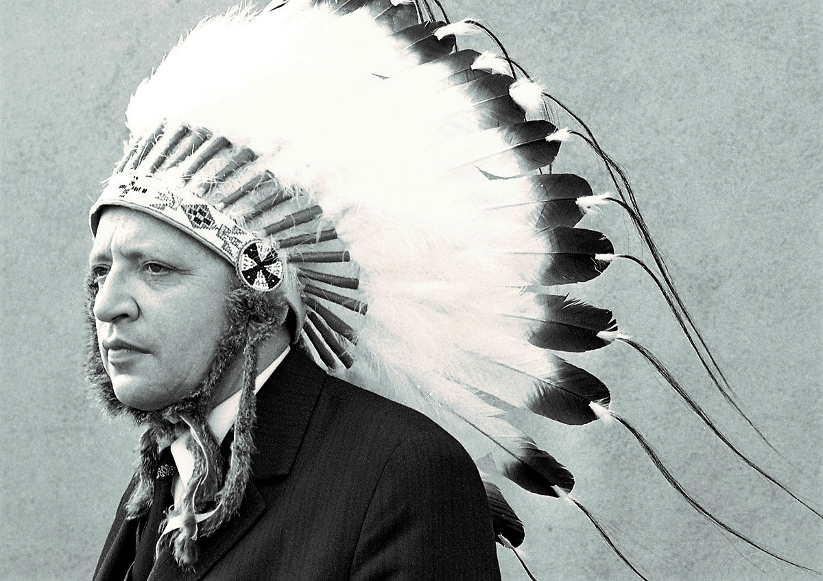 Jak se cestovatel Stingl stal indiánským náčelníkem. Jediným v Evropě