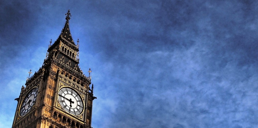 Londýnský Big Ben
narušuje vysílání BBC