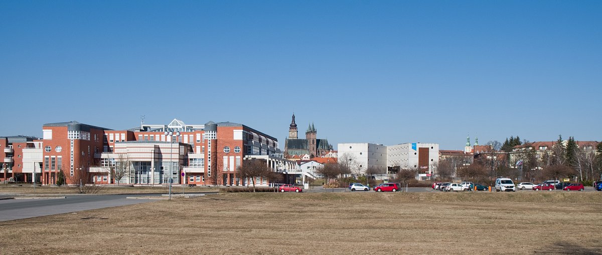 Hradecké vycházky - za architekturou posledních padesáti let