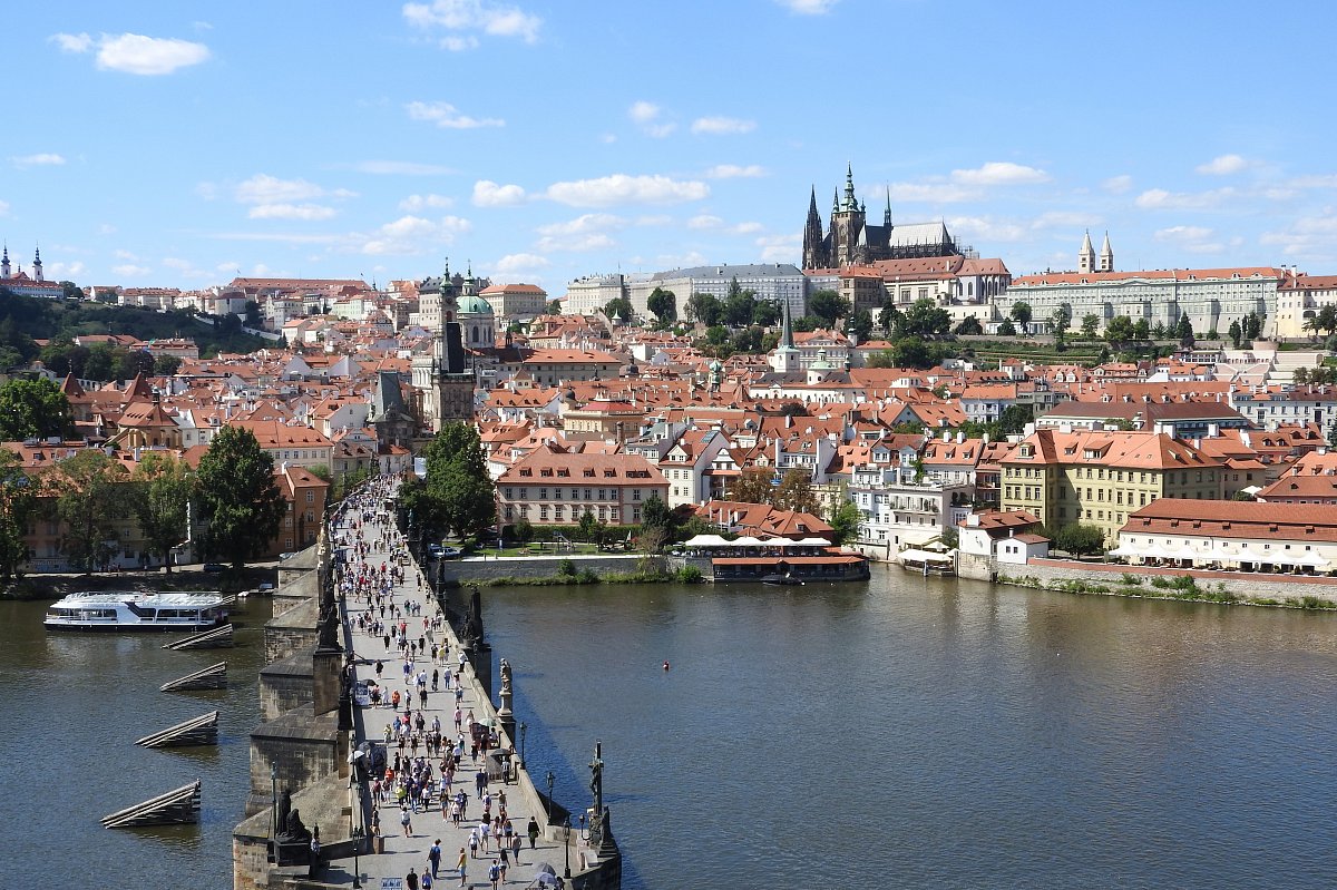 Staroměstská mostecká věž jako rozhledna