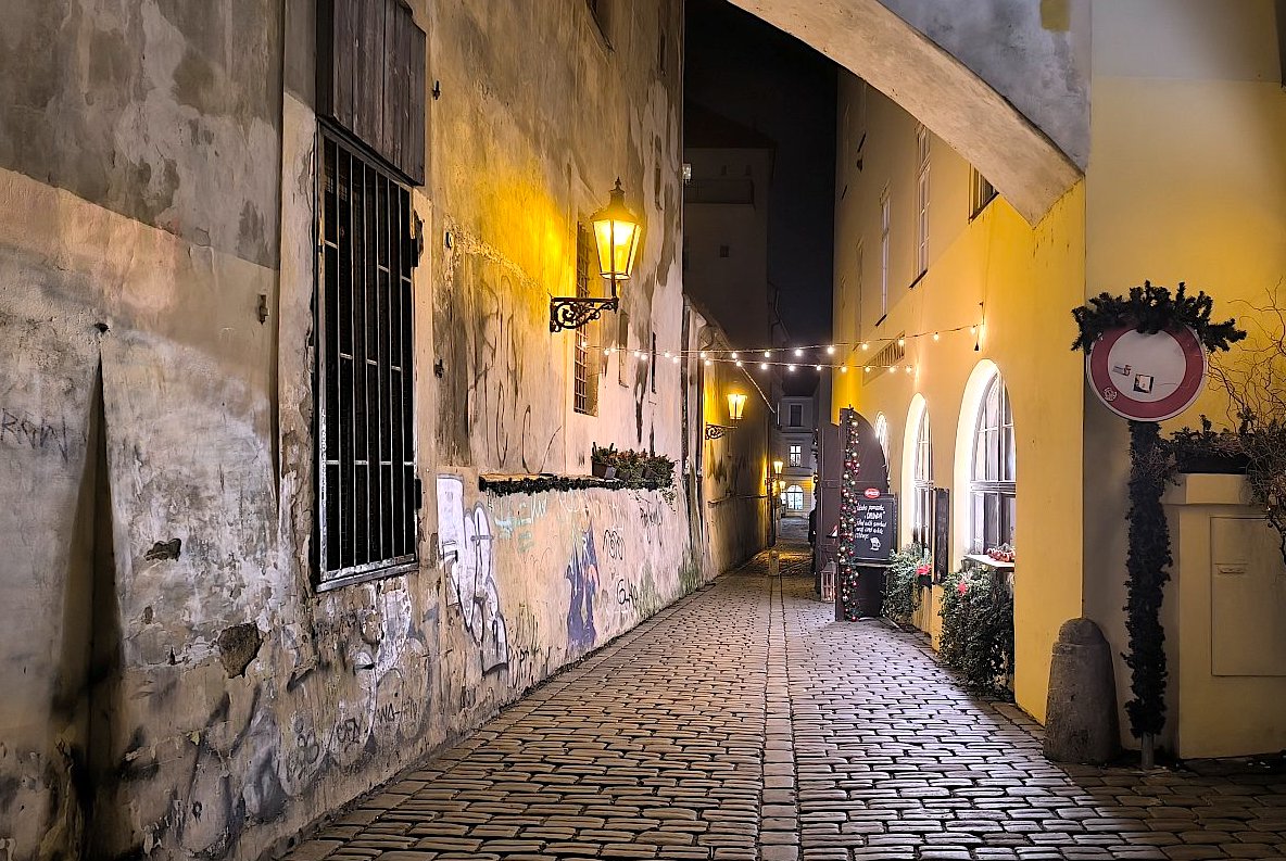 FOTO DNE 20.12.: Libuše Heulerová - Vánoční zákaz vjezdu