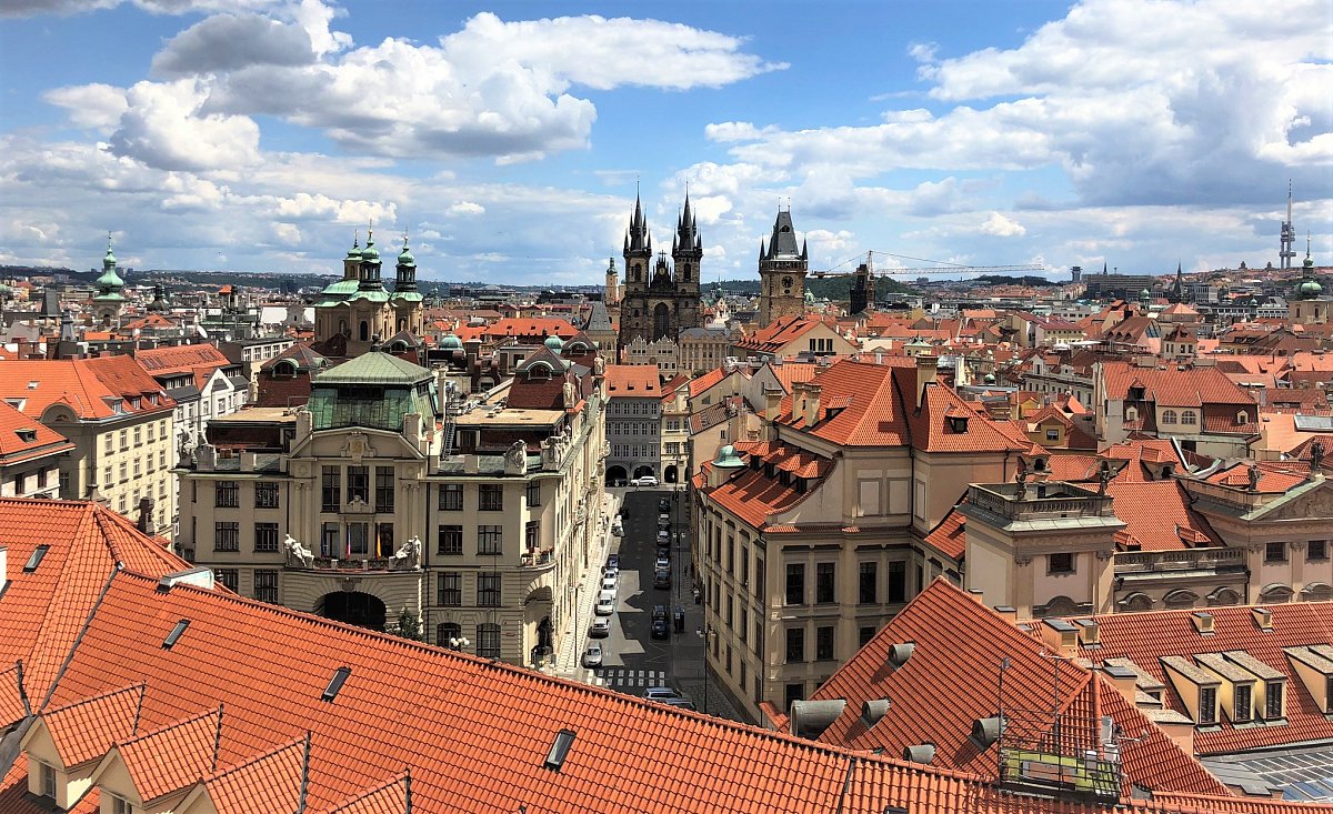 Astronomická věž Klementina nabízí úchvatné výhledy na Prahu do všech světových stran