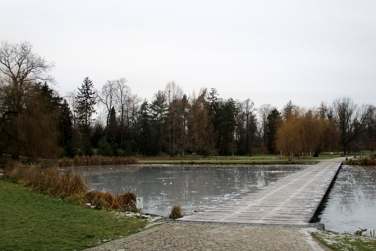 Známá pražská Stromovka a méně známá ulice Nad Kazankou