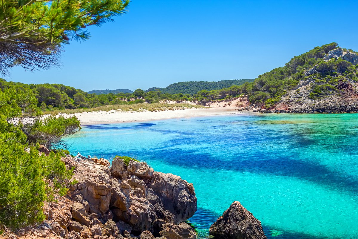 Menorca_shutterstock_431261278.jpg