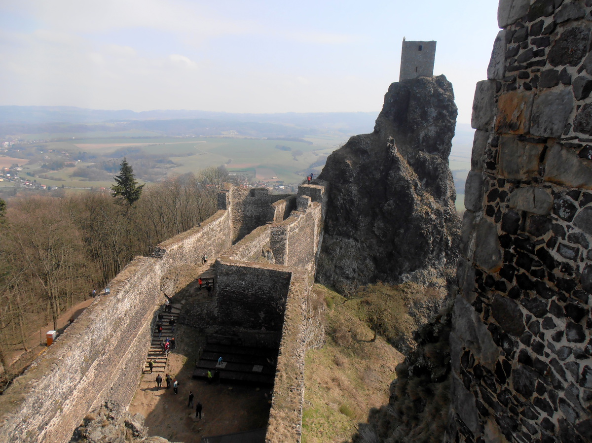 Velikonoce na zřícenině hradu Trosky