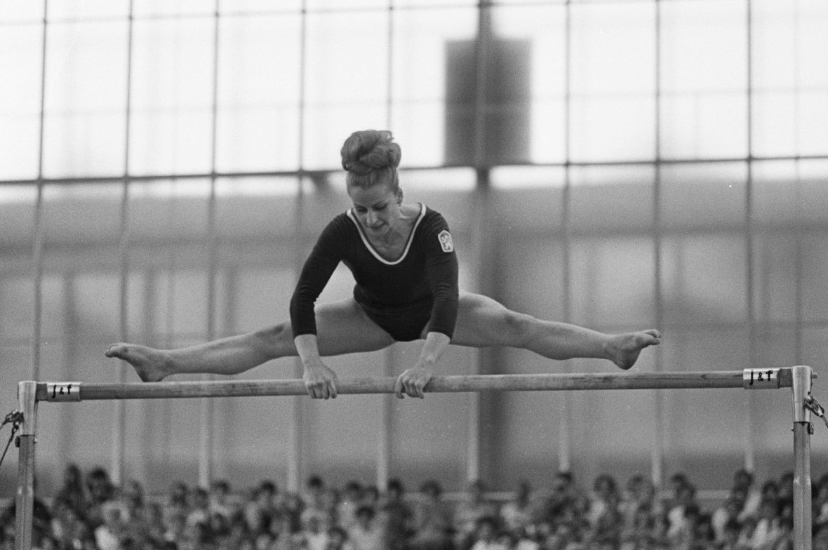 Po dlouhé nemoci zemřela legendární gymnastka Věra Čáslavská