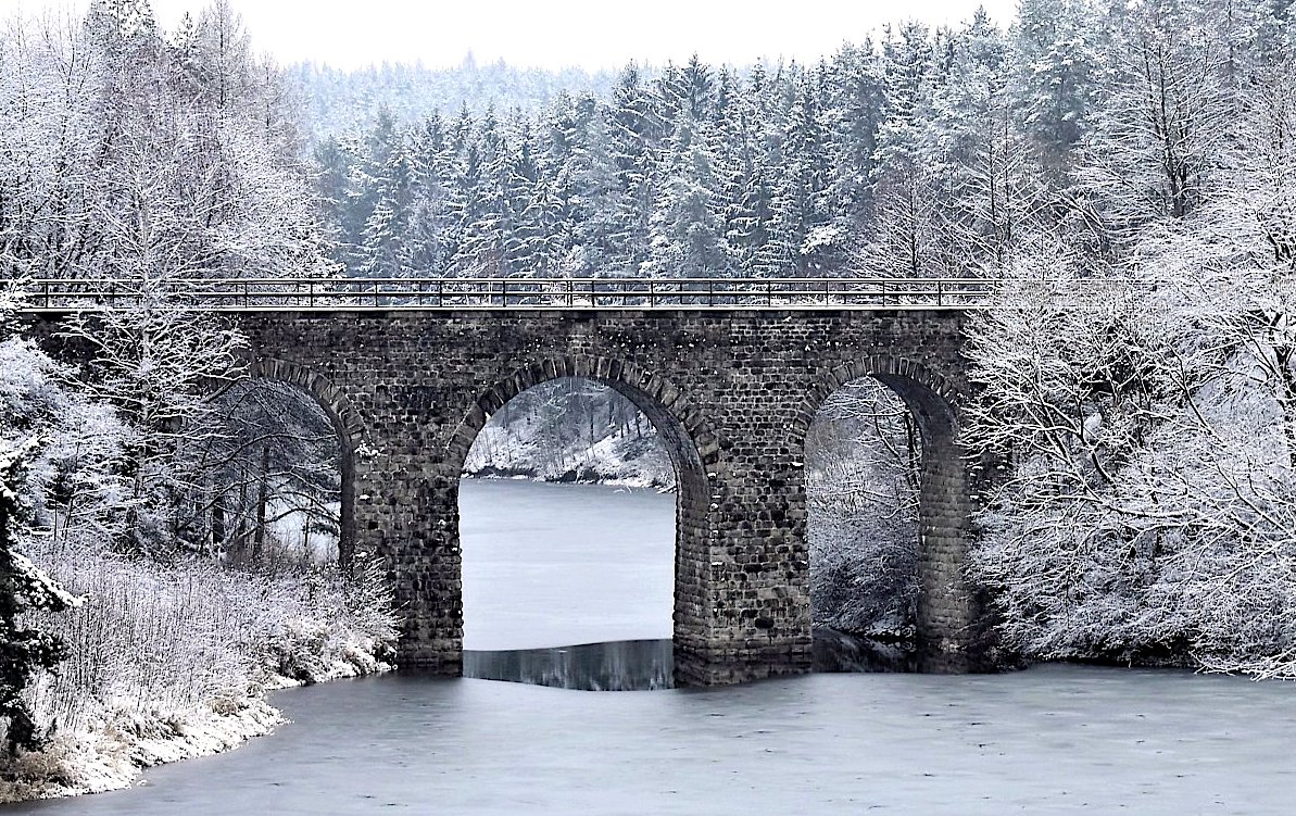 FOTO DNE 16.1.: Lenka Měkotová - Viadukt Němčice v zimním