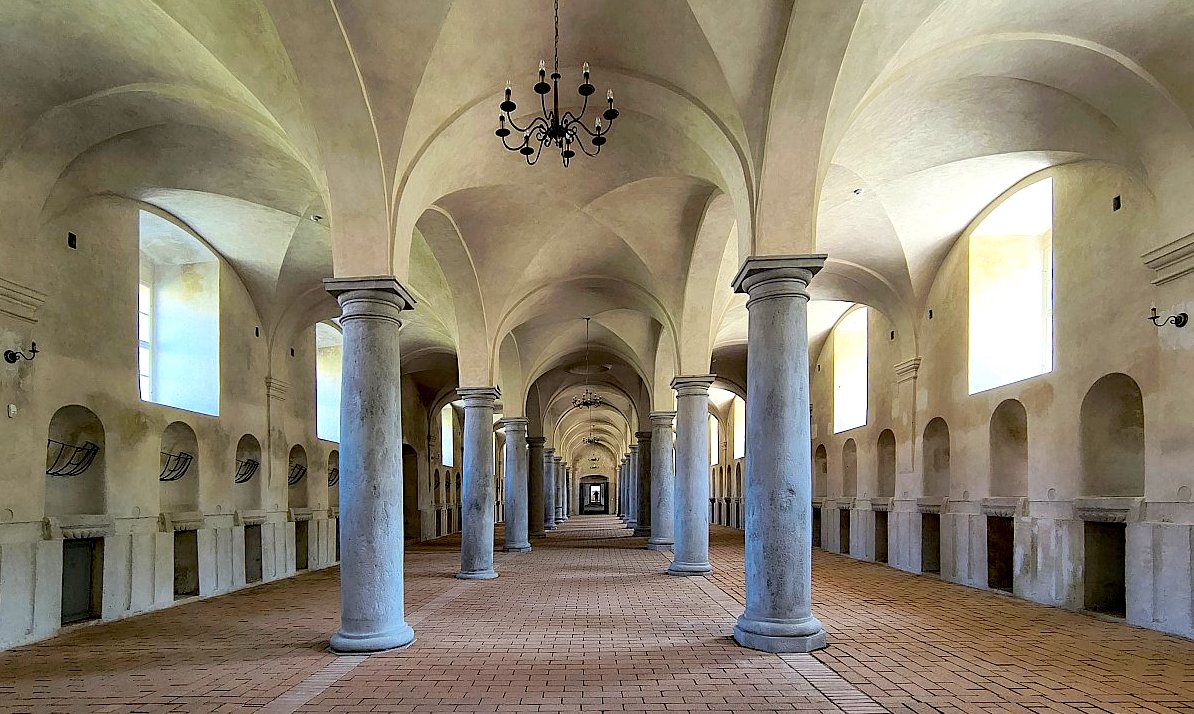 FOTO DNE 9.11.: A. Tollarová - Konírna na zámku v Zákupech