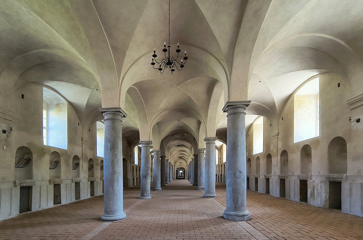 Barokní konírna na zámku v Zákupech *