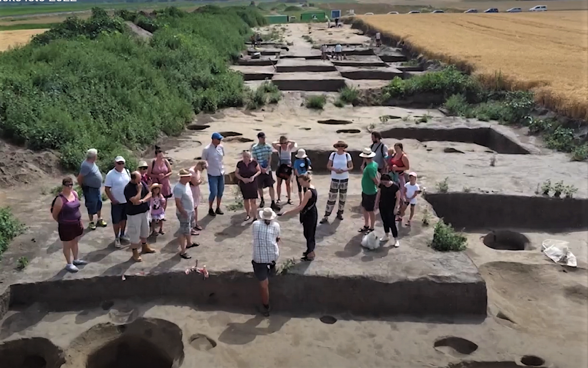 Archeologické léto 2022. Vydejte se po stopách našich předků a navštivte s námi archeologické památky ve vašem okolí