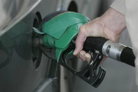 Na dovolené v Itálii si Češi
za benzin i naftu připlatí