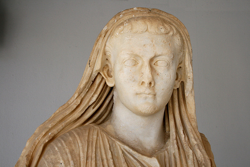 Krutovládce Caligula: symbol
úpadku starověkého Říma