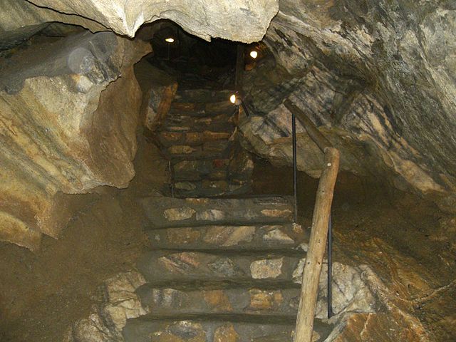 Chýnovská jeskyně: první
zpřístupněná sluj v Česku