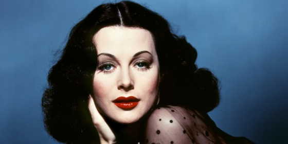 Krásná Hedy Lamarrová, první úplně 
nahá herečka na filmové plátně