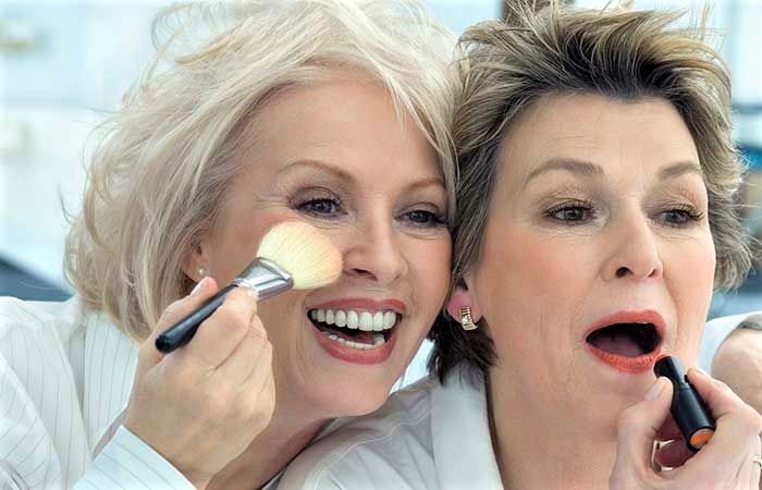 Make-up pro starší ženy má svá užitečná pravidla