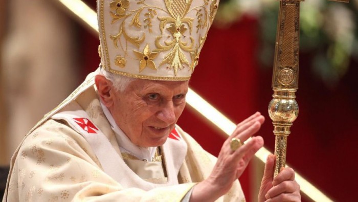 Renta pro papeže Benedikta:
2500, případně 5000 eur