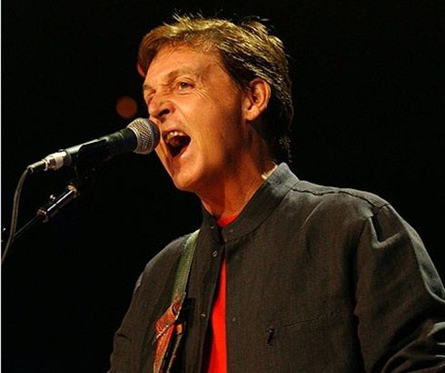 „Beatle“ McCartney obdržel
francouzský Řád čestné legie