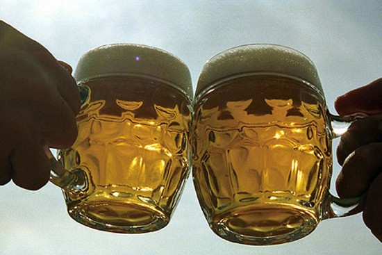 Průměrný Čech vypil 87 sudů
piva a snědl třicet prasat…