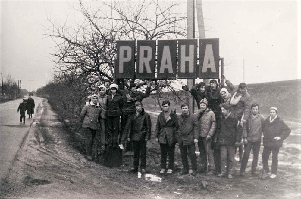 Šli z východních Čech na Palachův pohřeb pěšky. Sto padesát kilometrů
