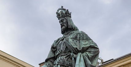 Dnes jsou jmeniny Karla, 
příští rok výročí Karla IV.