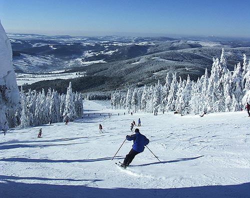 České hory nabízejí turistům
vynikající sněhové podmínky
