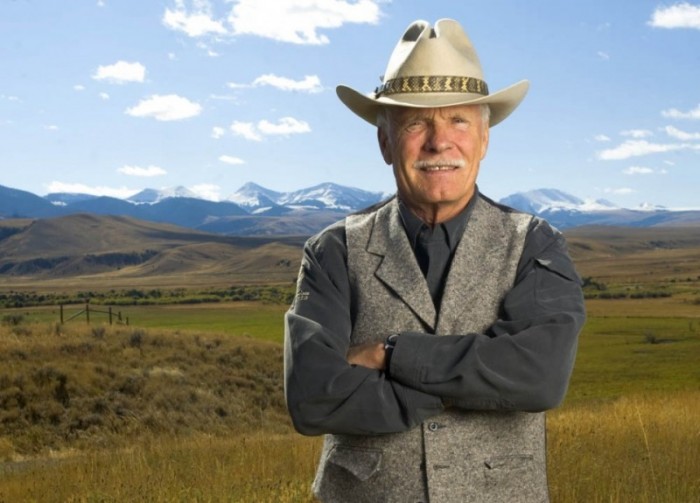 Mediální magnát Ted Turner 
skupuje půdu a chová bizony