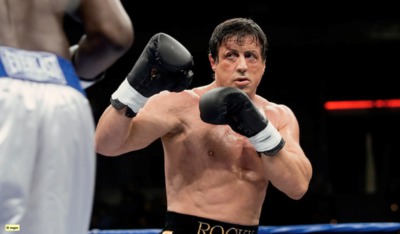 Sylvester Stallone jako nezdolný bojovník Rocky.