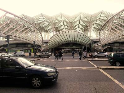 04. Lisabon, stanice metra a nádraží Oriente.