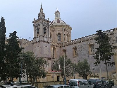 V centru Rabatu se nachází kostel svatého Pavla.